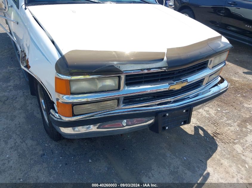 1996 Chevrolet Suburban C2500 VIN: 3GNGC26J2TG124568 Lot: 40260003