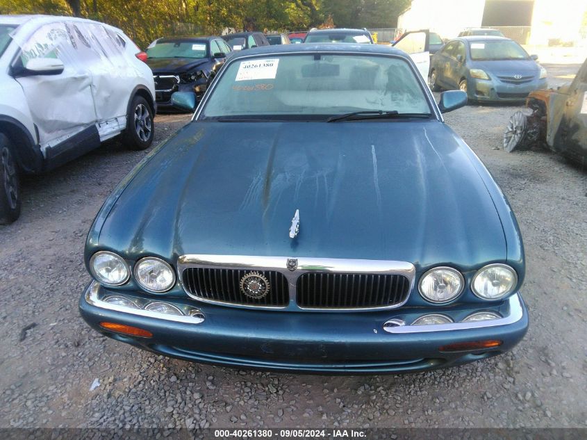 1999 Jaguar Xj8 VIN: SAJHX1046XC860972 Lot: 40261380