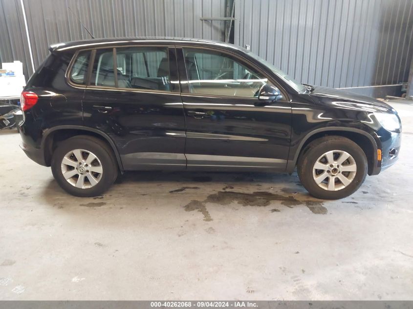 2010 Volkswagen Tiguan S VIN: WVGAV7AX8AW524811 Lot: 40262068