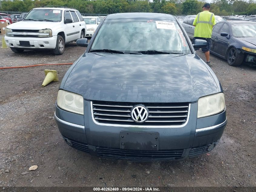 2001 Volkswagen Passat Glx VIN: WVWRH63B01P279782 Lot: 40262469