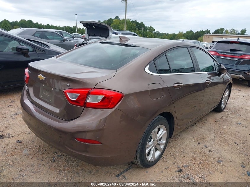 2019 CHEVROLET CRUZE LT - 1G1BE5SM1K7102613