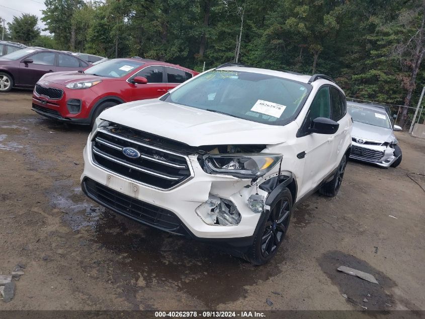 2017 Ford Escape Se VIN: 1FMCU9GDXHUC84915 Lot: 40262978