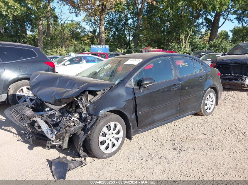 5YFEPMAE1NP366324 2022 TOYOTA COROLLA - Image 2