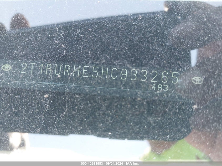 2017 TOYOTA COROLLA LE - 2T1BURHE5HC933265