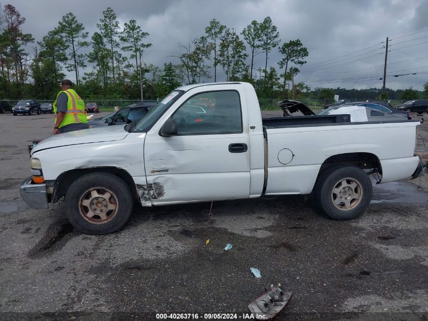 2000 Chevrolet Silverado C1500 VIN: 1GCEC14W3YZ268596 Lot: 40263716