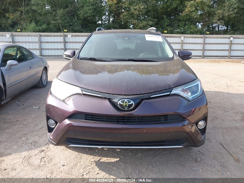 2T3RFREV5HW563745 2017 Toyota Rav4 Xle