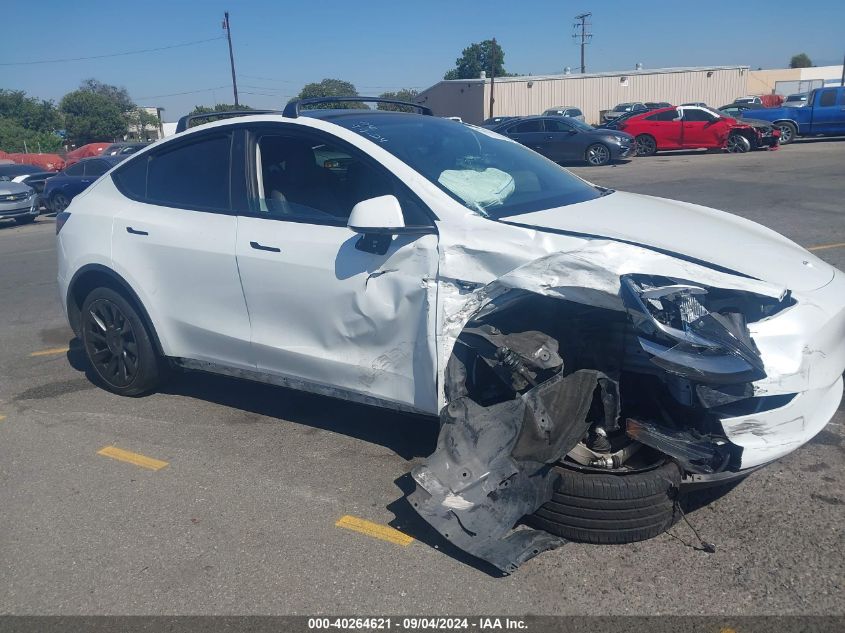 2021 Tesla Model Y Long Range Dual Motor All-Wheel Drive VIN: 5YJYGDEE8MF095697 Lot: 40264621