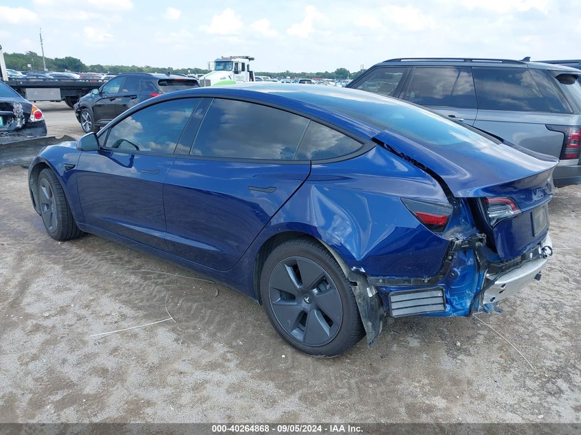 VIN 5YJ3E1EBXNF182068 2022 TESLA MODEL 3