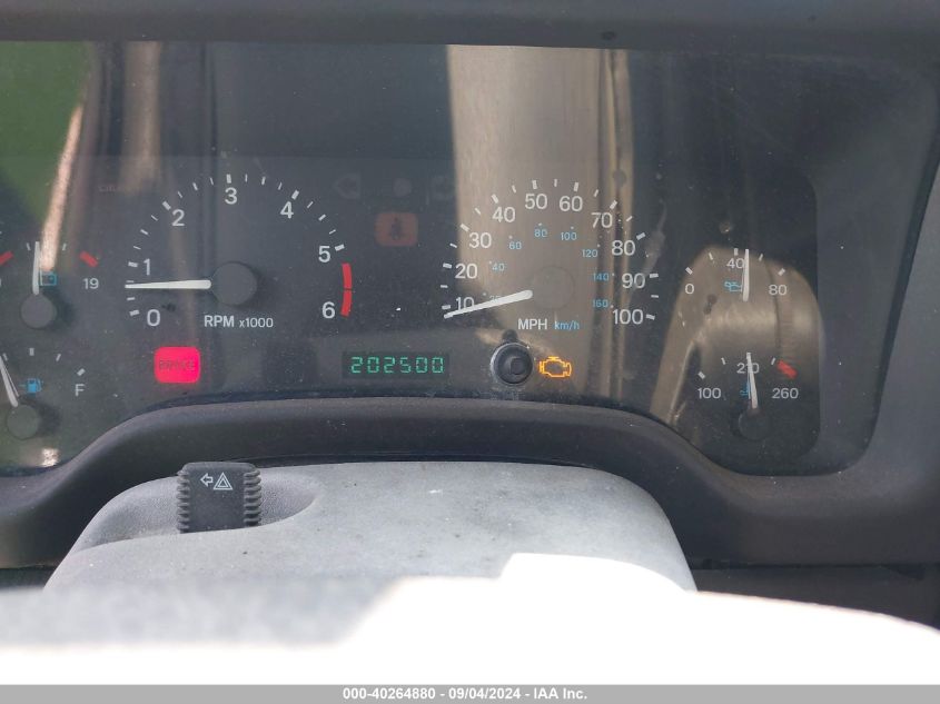 2000 Jeep Wrangler Sport VIN: 1J4FA49S2YP755232 Lot: 40264880