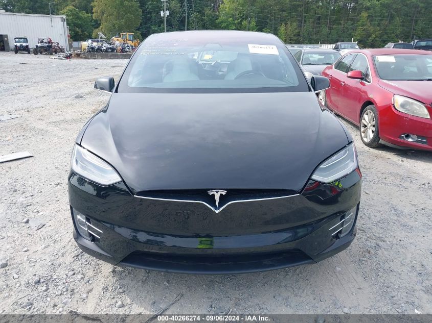 2019 Tesla Model X 100D/75D/Long Range VIN: 5YJXCAE22KF184495 Lot: 40266274