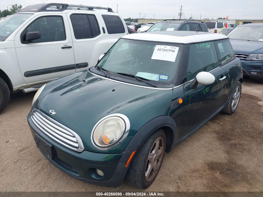 2009 Mini Cooper VIN: WMWMF33599TW72415 Lot: 40266598