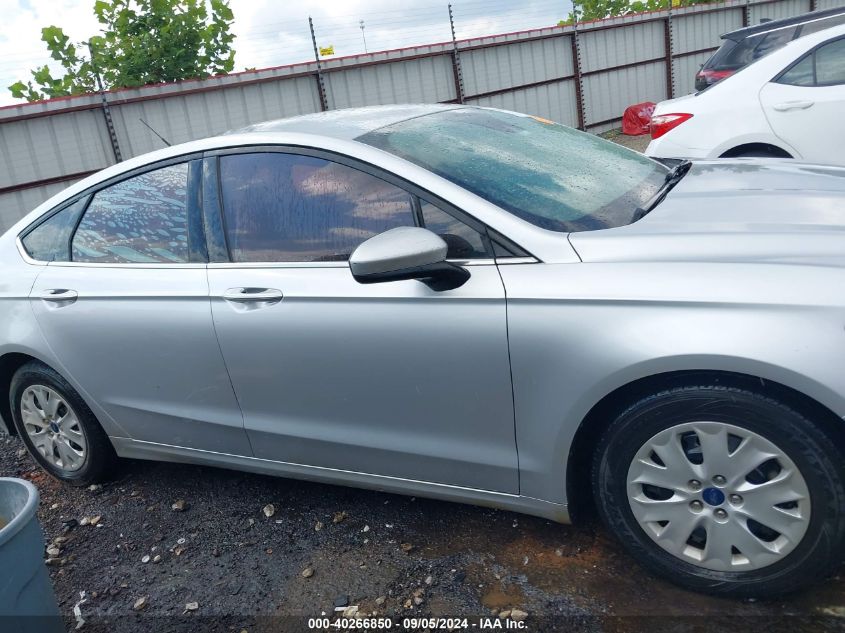 2019 Ford Fusion S VIN: 3FA6P0G73KR113779 Lot: 40266850