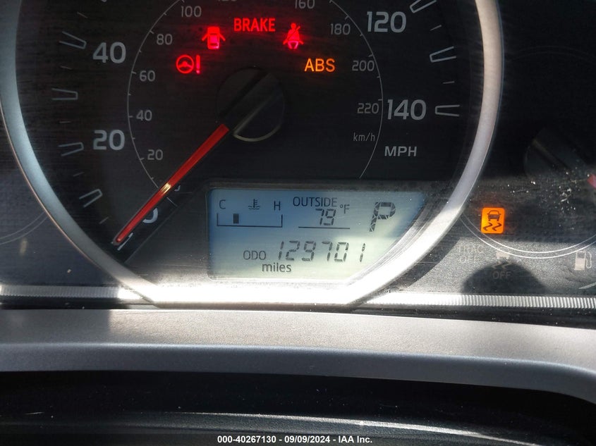 2015 TOYOTA RAV4 LE - JTMZFREV6FD073907