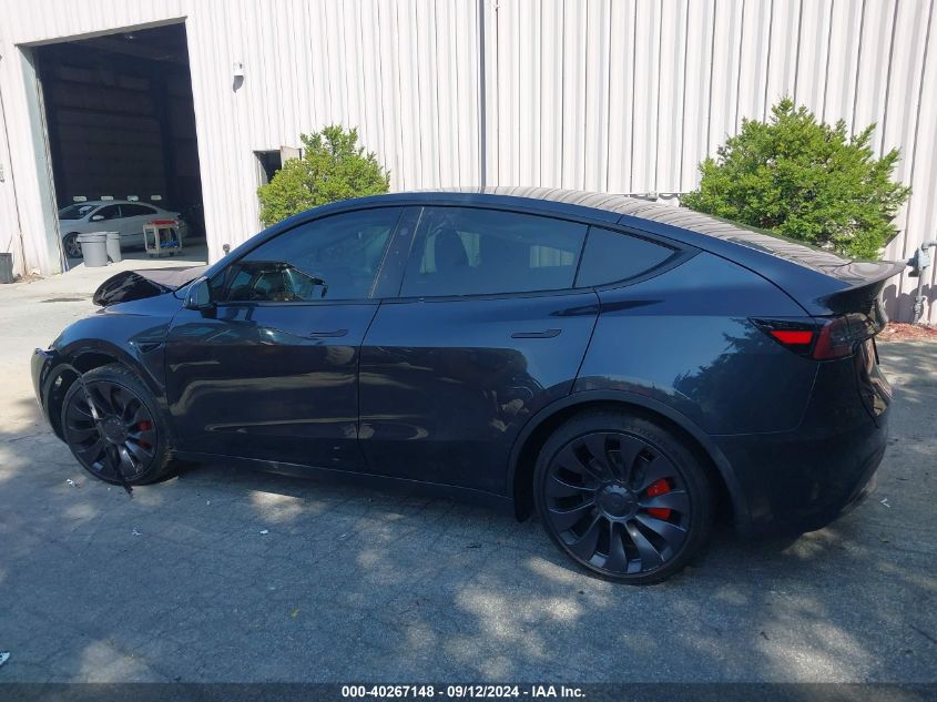 2024 Tesla Model Y Performance Dual Motor All-Wheel Drive VIN: 7SAYGDEF2RF020139 Lot: 40267148