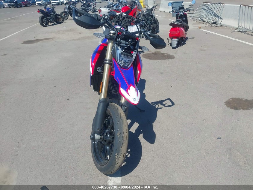 2024 DUCATI HYPERMOTARD - ZDMBAS2N7RB000366