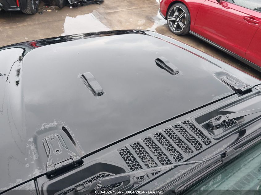 2018 JEEP WRANGLER UNLIMITED SAHARA 4X4 - 1C4HJXEG0JW238072