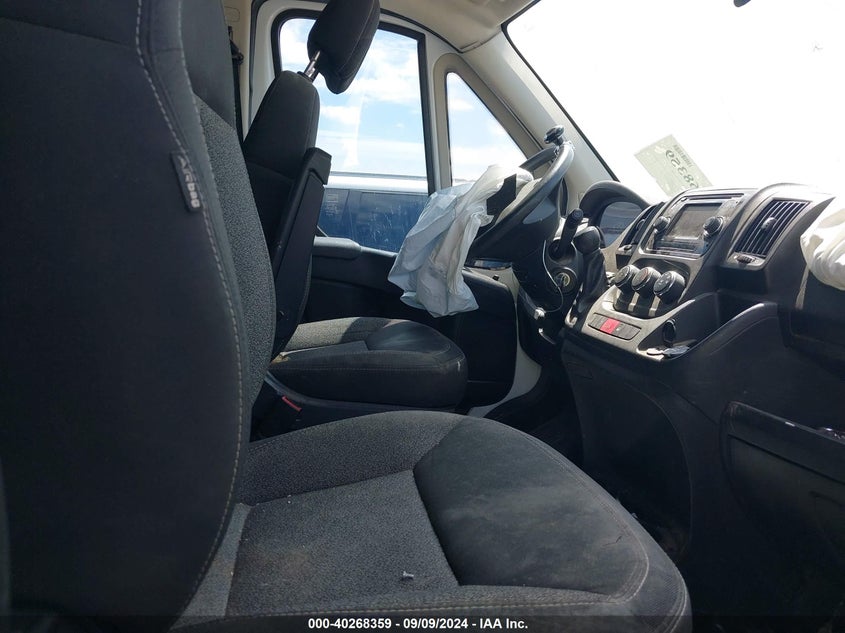 2017 RAM PROMASTER 1500 LOW ROOF 136 WB - 3C6TRVAG4HE532373