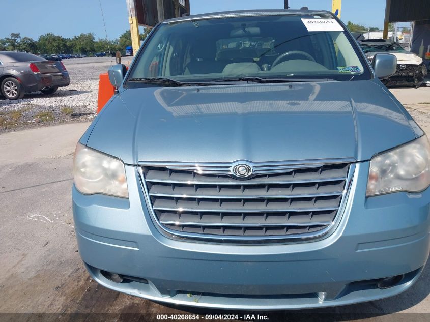 2010 Chrysler Town & Country Touring VIN: 2A4RR5D15AR308702 Lot: 40268654