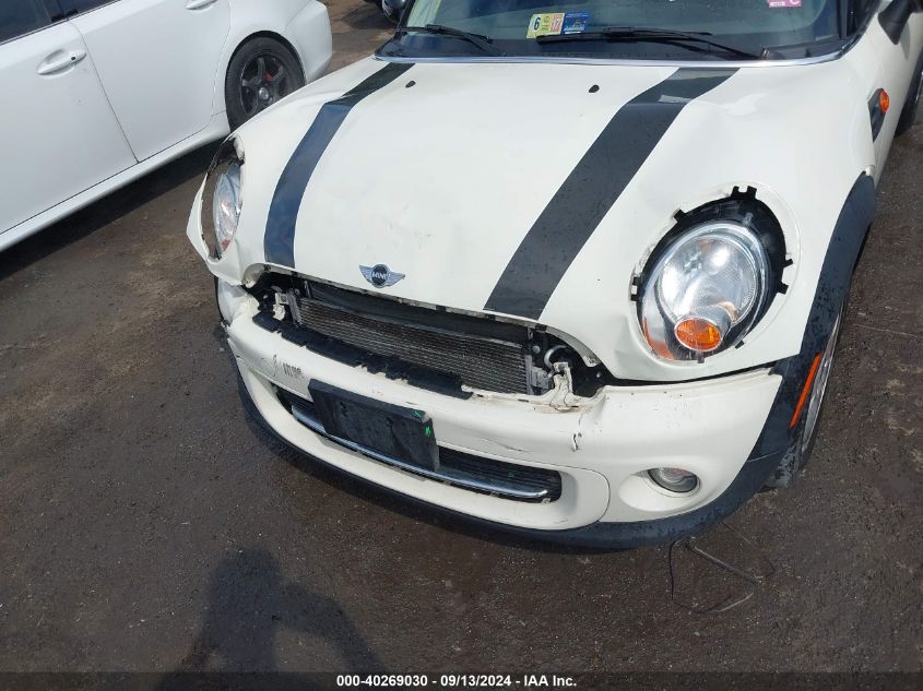 2013 Mini Hardtop Cooper VIN: WMWSU3C59DT685204 Lot: 40269030