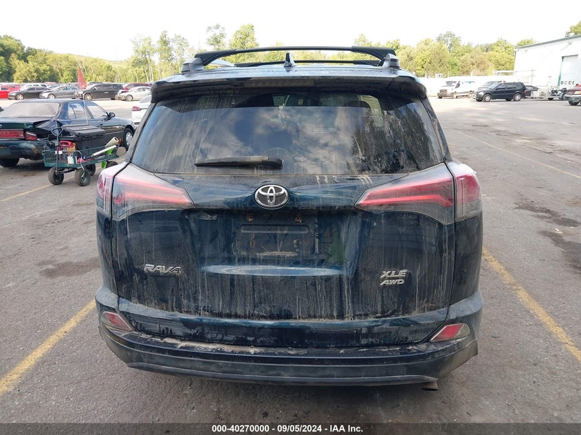 2018 TOYOTA RAV4 ADVENTURE/XLE - 2T3RFREV2JW716040