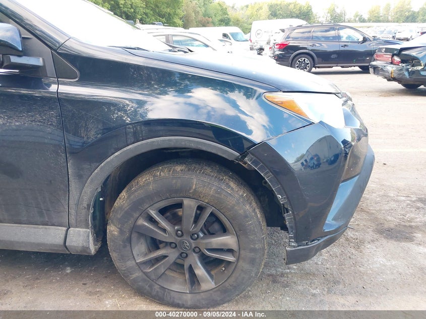 2018 TOYOTA RAV4 ADVENTURE/XLE - 2T3RFREV2JW716040