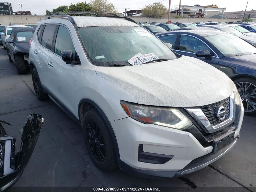 5N1AT2MTXHC821477 2017 NISSAN ROGUE - Image 1