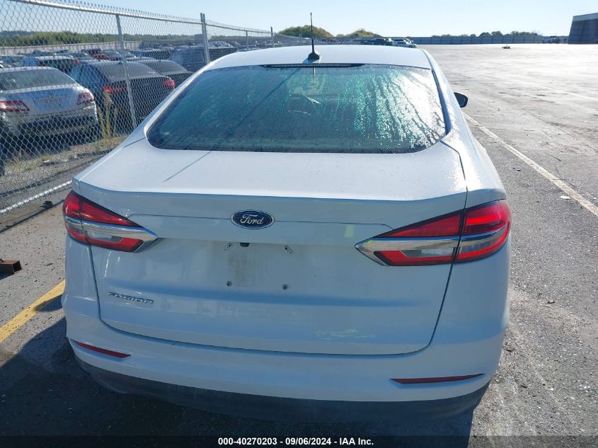 2019 Ford Fusion S VIN: 3FA6P0G78KR151721 Lot: 40270203