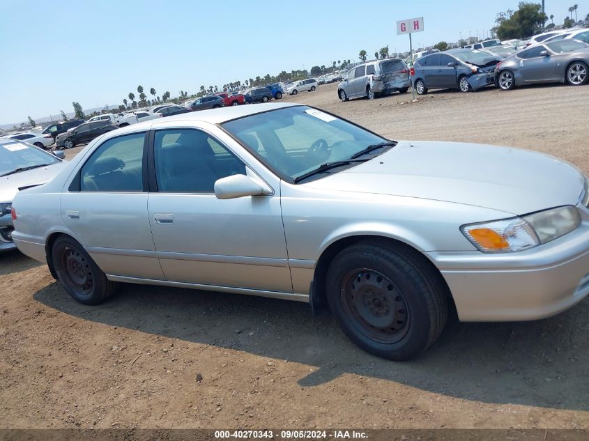 2000 Toyota Camry Ce/Le/Xle VIN: JT2BG22K3Y0499301 Lot: 40270343