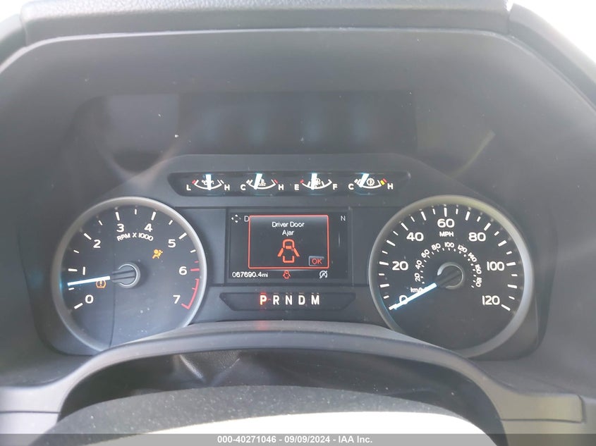 VIN 1FTFX1E40LKD40359 2020 FORD F-150 XLT
