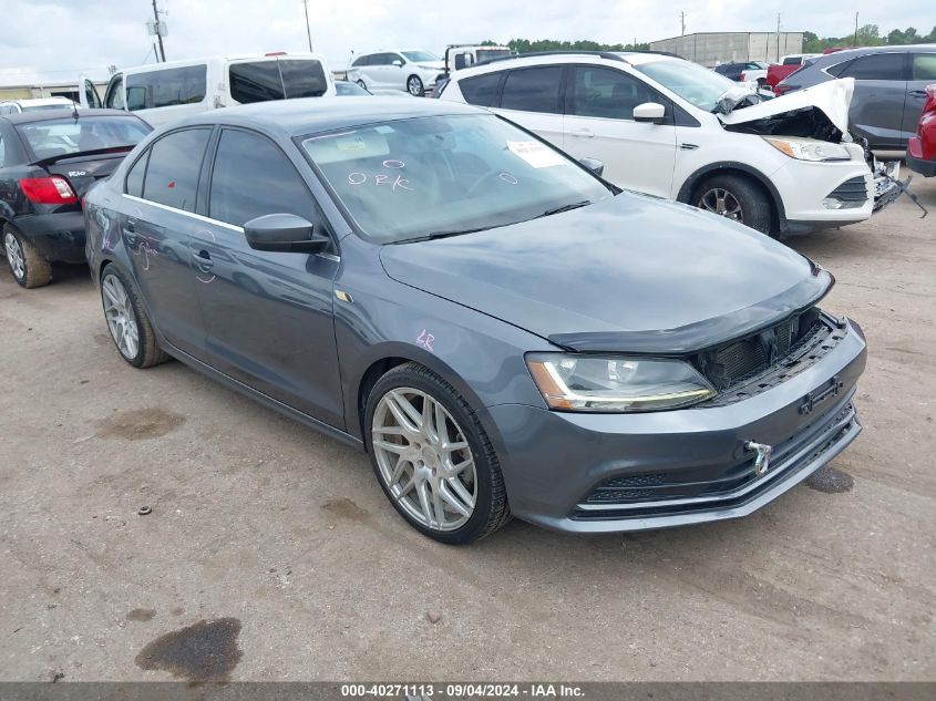 3VW2B7AJ4HM325291 2017 VOLKSWAGEN JETTA - Image 1