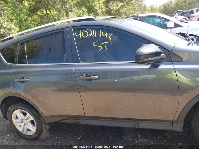 2015 TOYOTA RAV4 LE - JTMBFREV8FJ039664