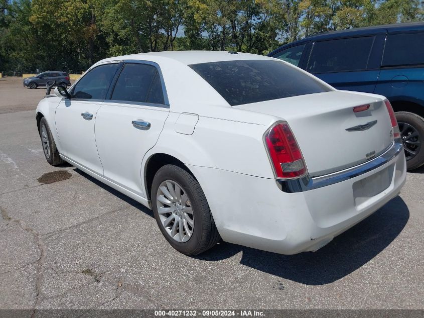 VIN 2C3CCAAG8DH627041 2013 CHRYSLER 300 no.3