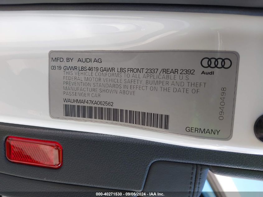 2019 AUDI A4 40 PREMIUM - WAUHMAF47KA062562