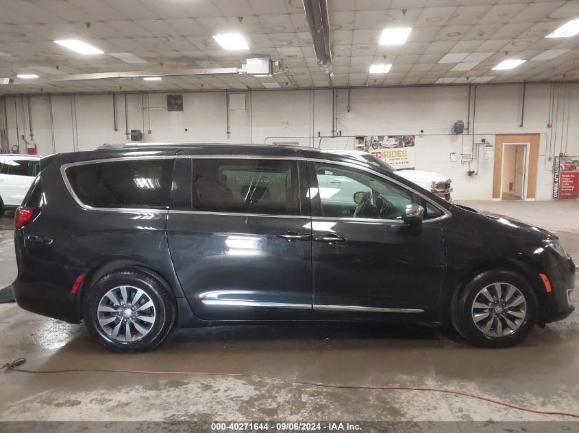 2019 Chrysler Pacifica Hybrid Limited VIN: 2C4RC1N70KR687029 Lot: 40271644