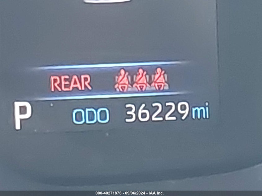 VIN 5YFEPMAE3MP176412 2021 TOYOTA COROLLA LE