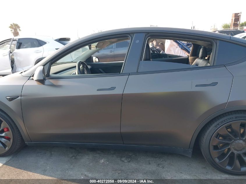 2022 Tesla Model Y Performance Dual Motor All-Wheel Drive VIN: 7SAYGDEF7NF405206 Lot: 40272058