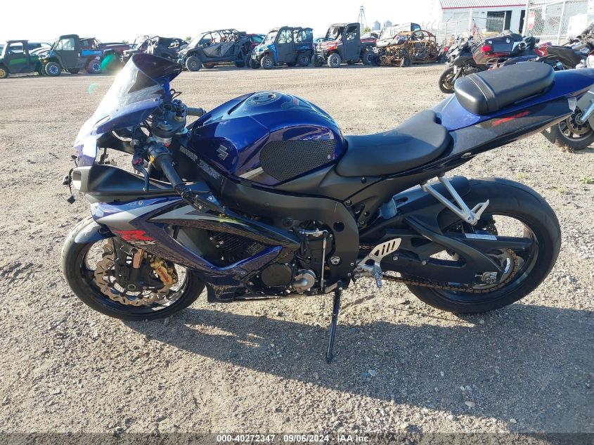 2007 Suzuki Gsx-R750 VIN: JS1GR7KA972108581 Lot: 40272347