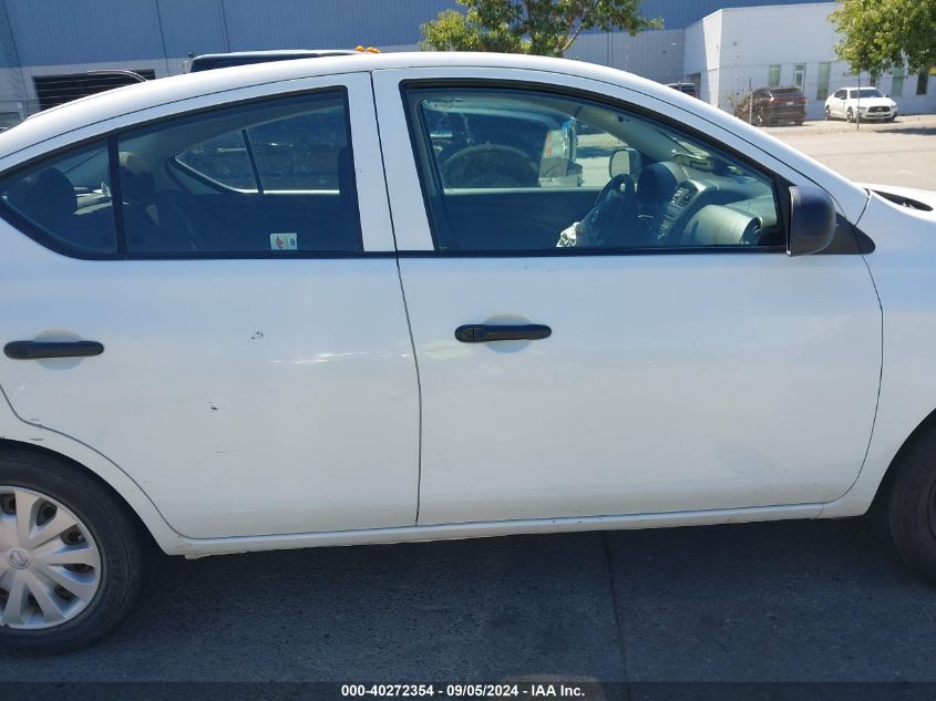 2015 Nissan Versa 1.6 S VIN: 3N1CN7AP3FL913658 Lot: 40272354