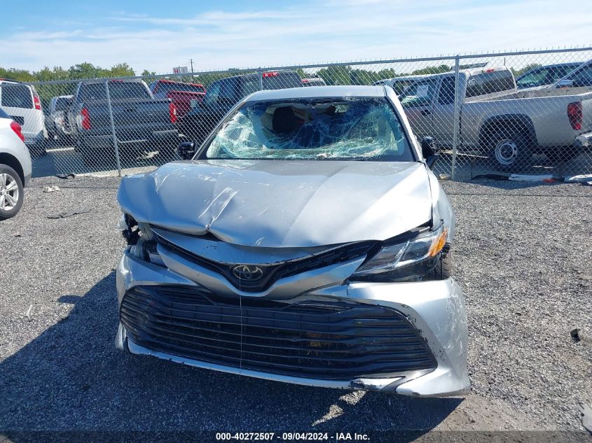 2018 Toyota Camry Le VIN: JTNB11HK4J3045617 Lot: 40272507