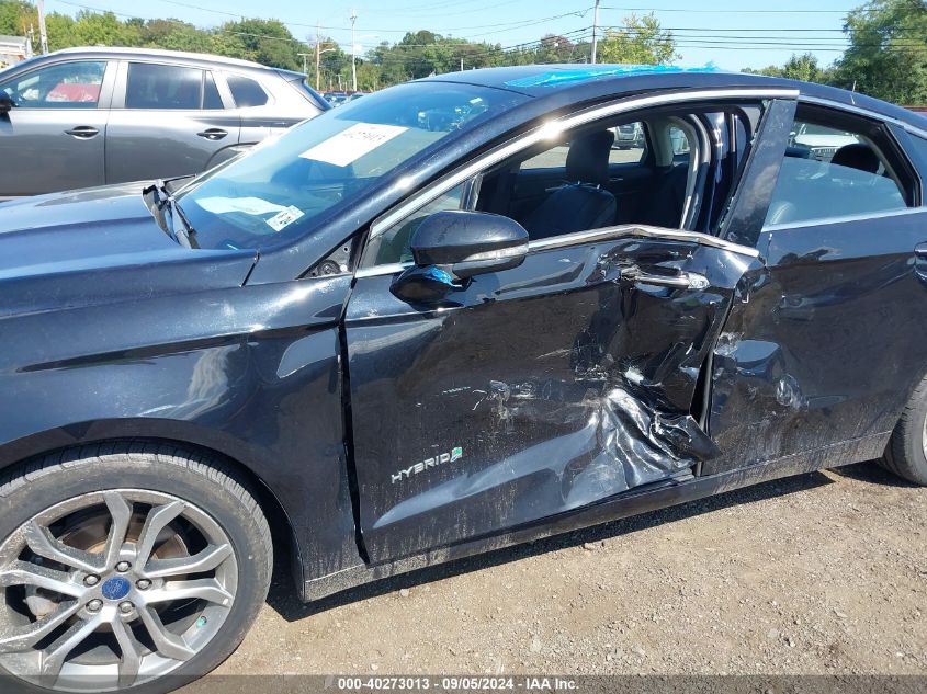 2019 Ford Fusion Hybrid Titanium VIN: 3FA6P0RU3KR105376 Lot: 40273013