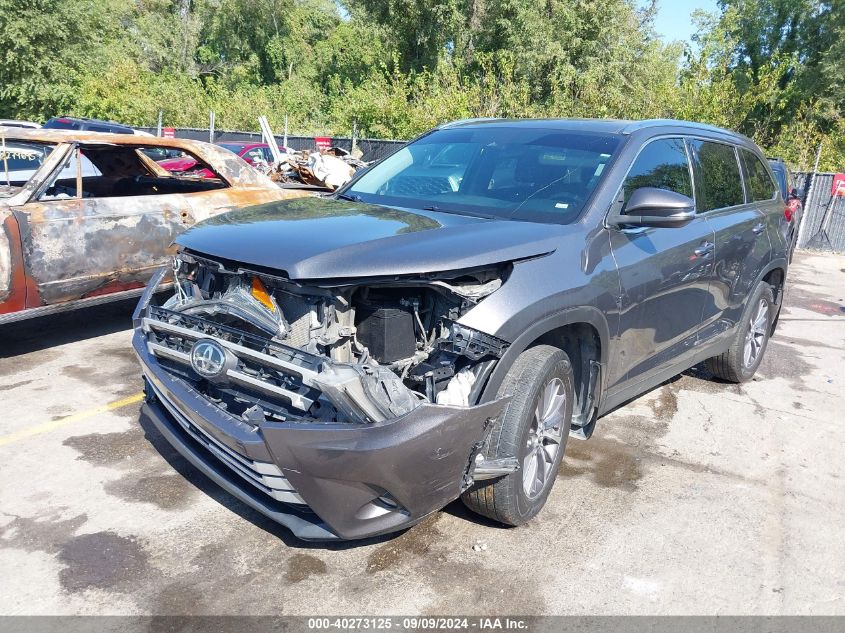 5TDJZRFH4KS605084 2019 TOYOTA HIGHLANDER - Image 2