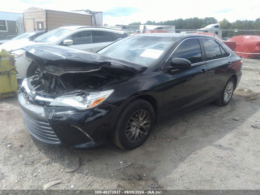 4T1BF1FK0HU693674 2017 TOYOTA CAMRY - Image 2