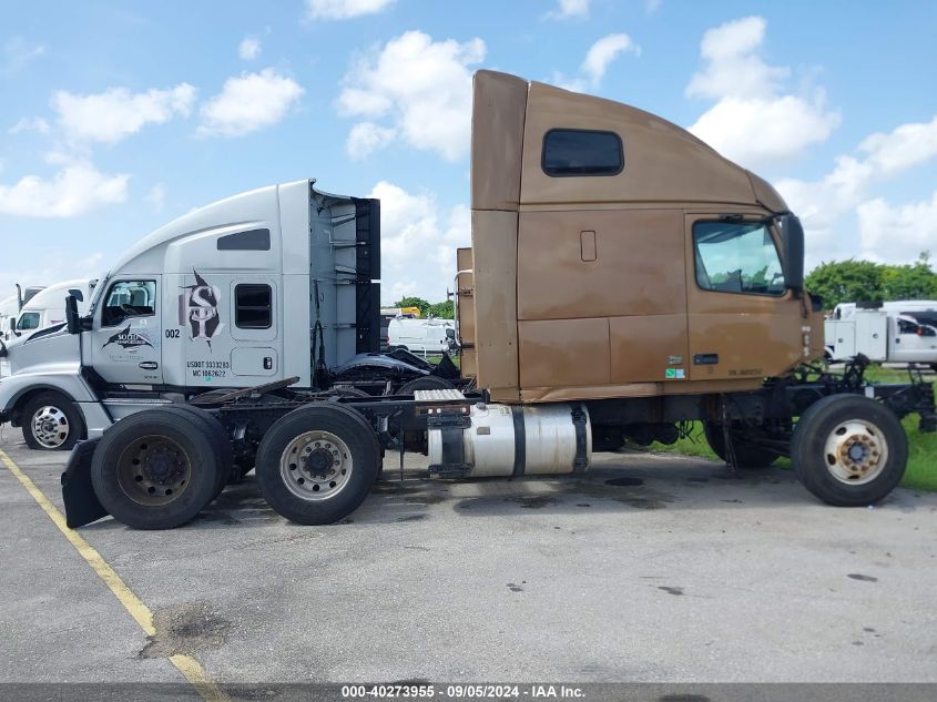 2018 Volvo Vnl VIN: 4V4NC9EG9JN892247 Lot: 40273955