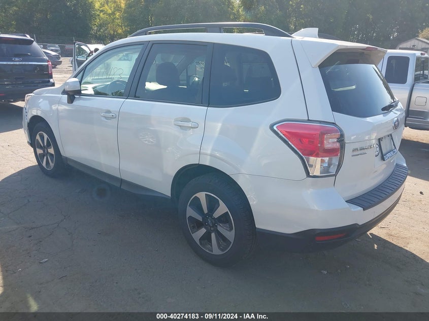 VIN JF2SJAEC7JH583461 2018 SUBARU FORESTER 2.5I PREMIUM