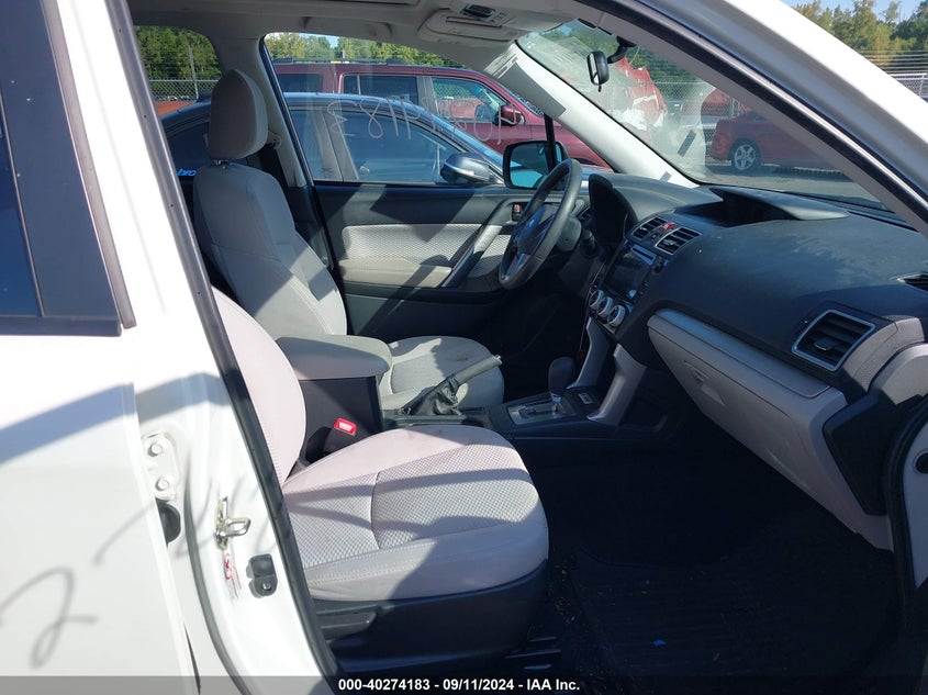 VIN JF2SJAEC7JH583461 2018 SUBARU FORESTER 2.5I PREMIUM