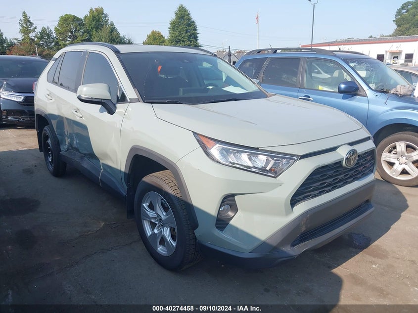 VIN 2T3W1RFV7LW090939 2020 TOYOTA RAV4 XLE