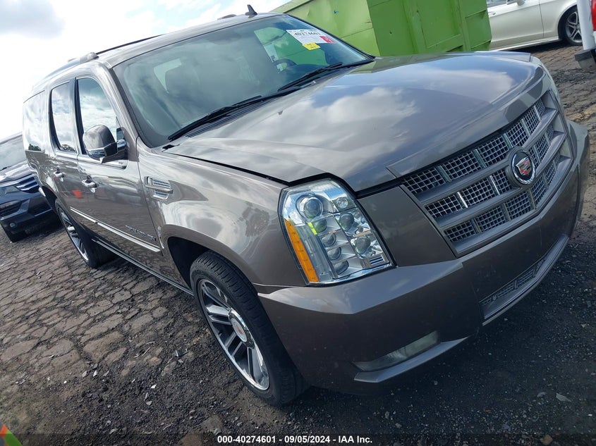 2013 CADILLAC ESCALADE ESV PREMIUM - 1GYS3JEF2DR179723