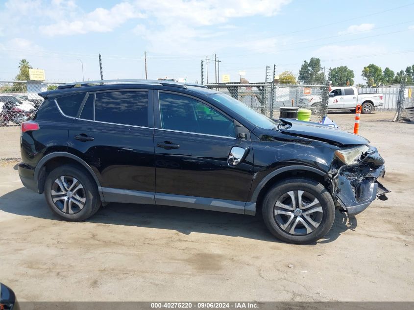 2T3ZFREVXHW359409 2017 Toyota Rav4 Le