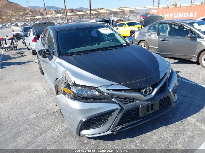 4T1T11AK8MU560486 2021 TOYOTA CAMRY - Image 1