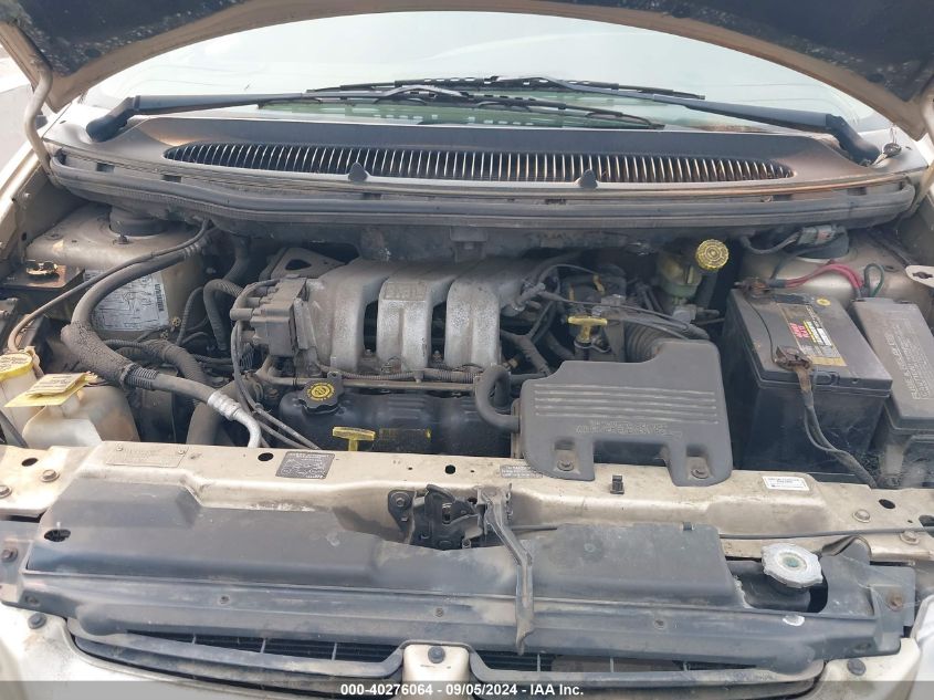 2B4GP45G7YR744653 2000 Dodge Caravan Se